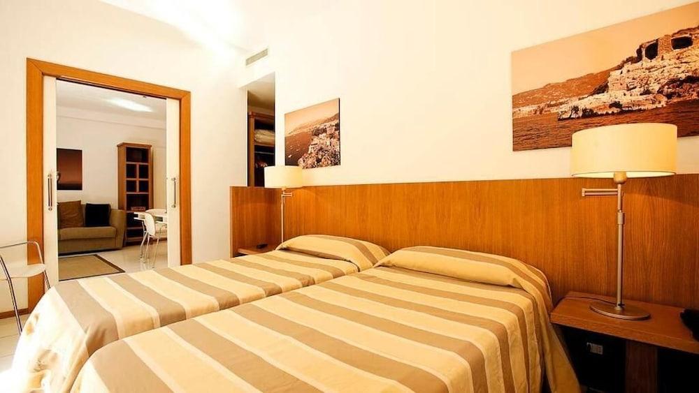 Rota Suites Сорренто Экстерьер фото