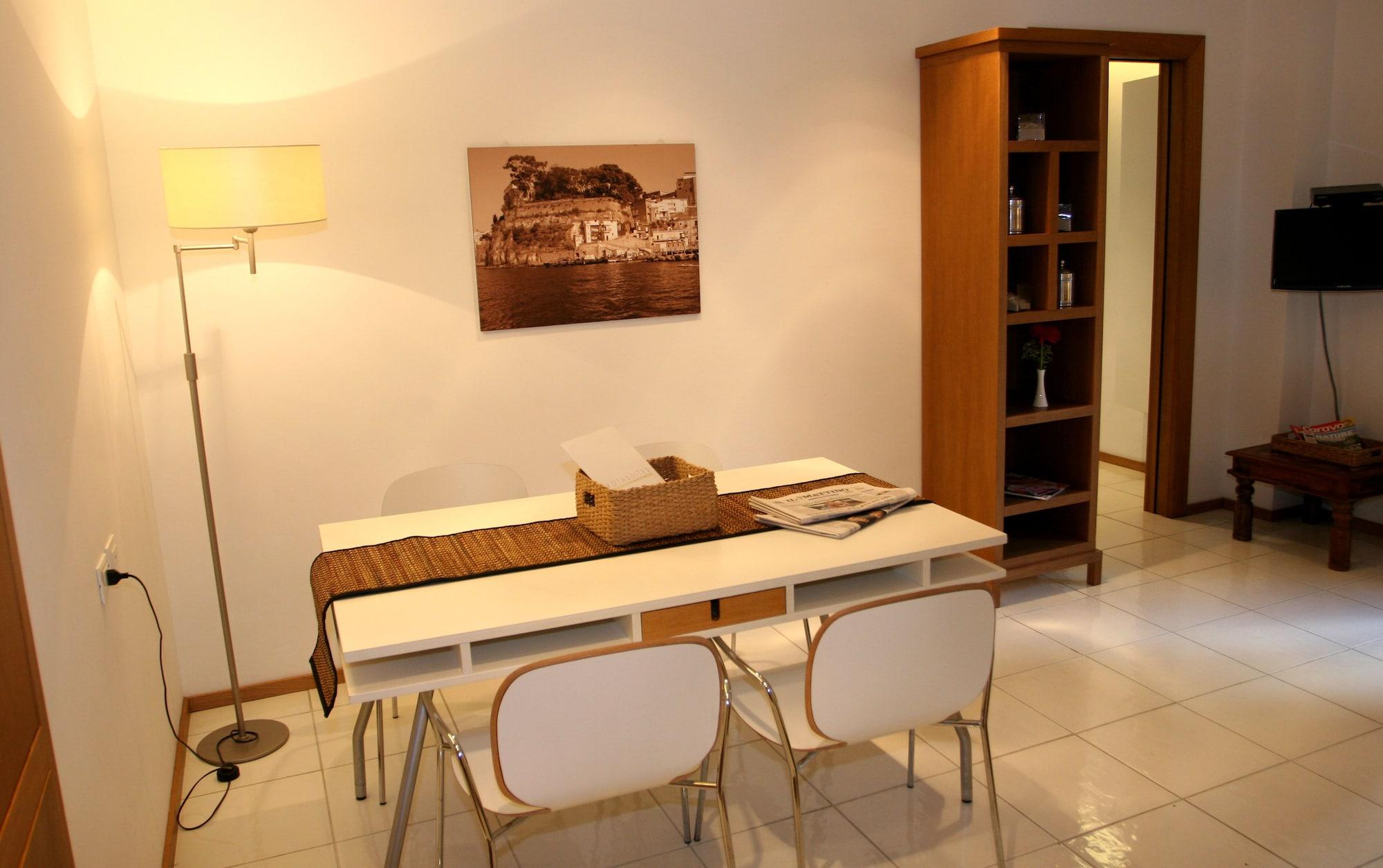 Rota Suites Сорренто Экстерьер фото
